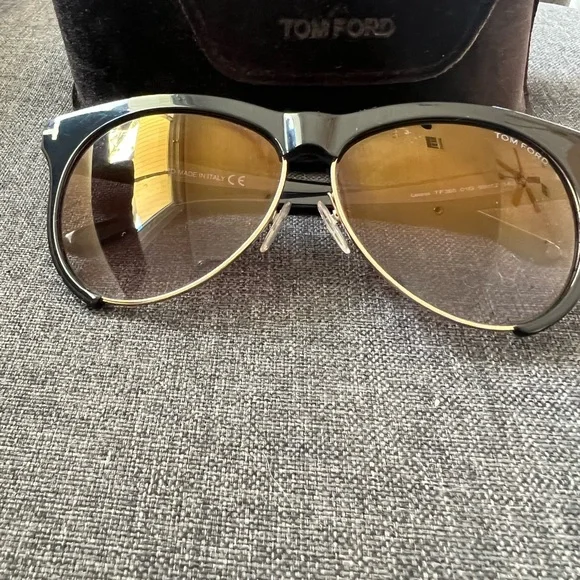 Tom Ford authentic - Picture 1 of 10